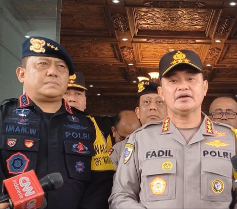 Rombongan Jenderal-Jenderal Polri Sambangi KPU saat Rekapitulasi Nasional, Ada Apa?