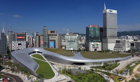 1. Dongdaemun History & Culture Park