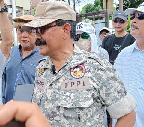 Lantangnya Mantan Danjen Kopassus Demo di KPU, Tuding Jokowi Dalang Kecurangan Pemilu