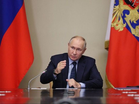 Putin Kembali Menang Pemilu Rusia, Jadi Pemimpin Terlama Lampaui Stalin