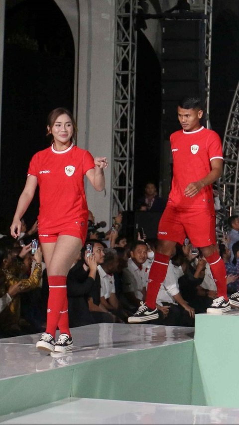 FOTO: Terinspirasi dari Jersey Timnas Indonesia Tahun 1982, Ini Penampakan Baju Zirah Skuat Garuda Terbaru