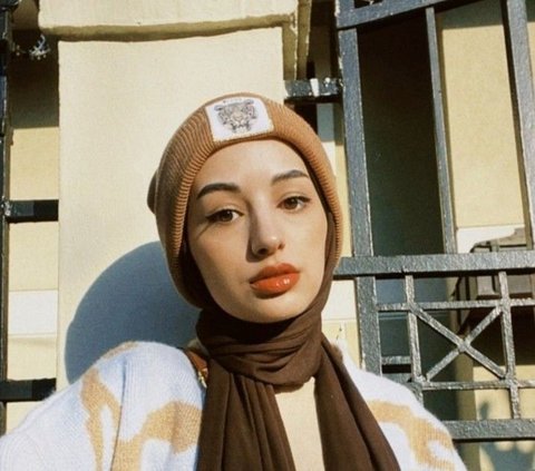 6 Rekomendasi Topi yang Cocok dengan Fashion Hijab