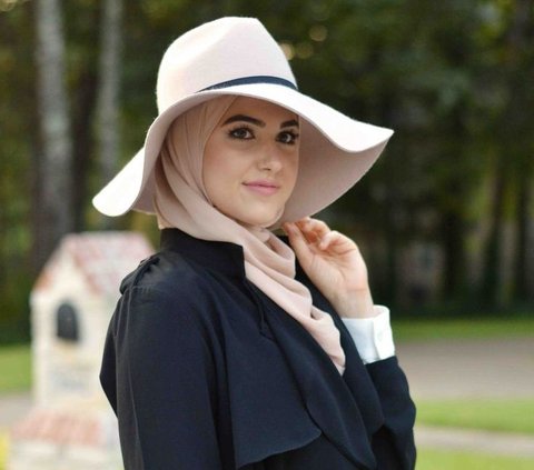 6 Rekomendasi Topi yang Cocok dengan Fashion Hijab