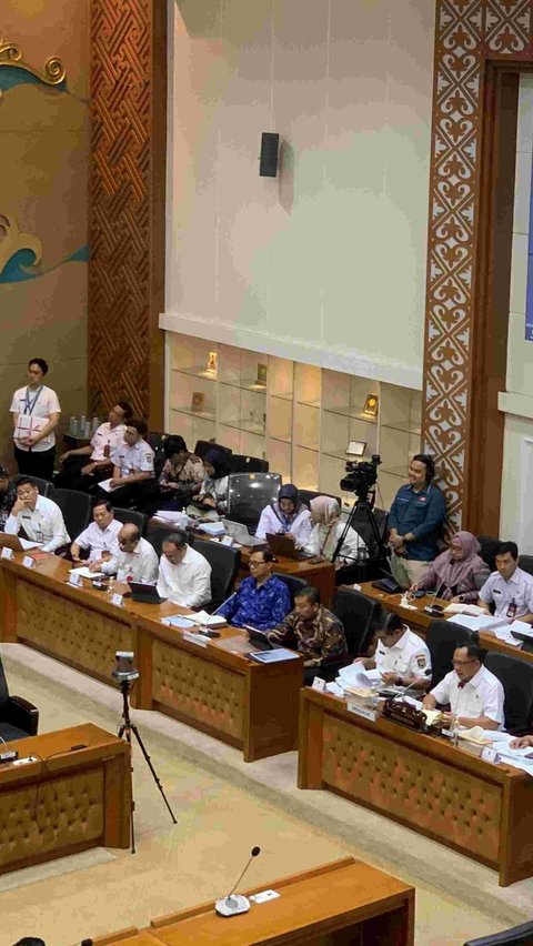 Baleg DPR Usul DKJ jadi Ibu Kota Legislasi, Kemendagri: Jangan Biarkan Kami Saja yang di IKN