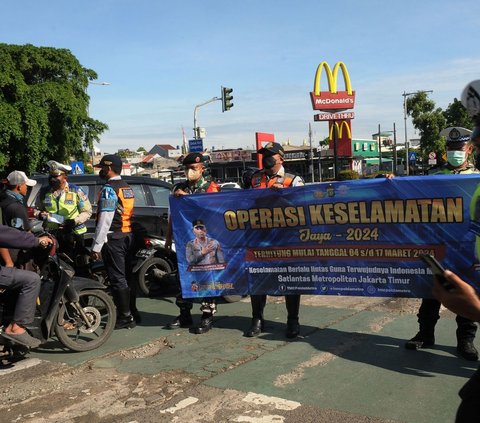 86.437 Pengendara Ditilang Selama Operasi Keselamatan 2024, Pelanggar Didominasi Pemotor Tak Pakai Helm SNI