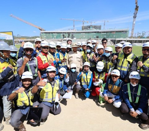 FOTO: Momen Prabowo Pantau Langsung Pembangunan Istana di IKN untuk Persiapan Upacara HUT RI