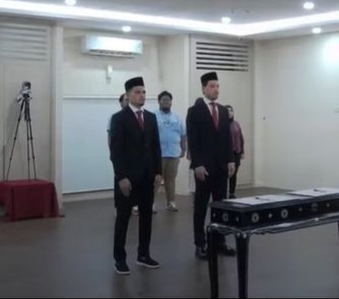 Setelah pengambilan sumpah, Thom Haye dan Ragnar Oratmangoen pun resmi mengantongi status sebagai WNI dan langsung melanjutkan administrasi paspor dan KTP.