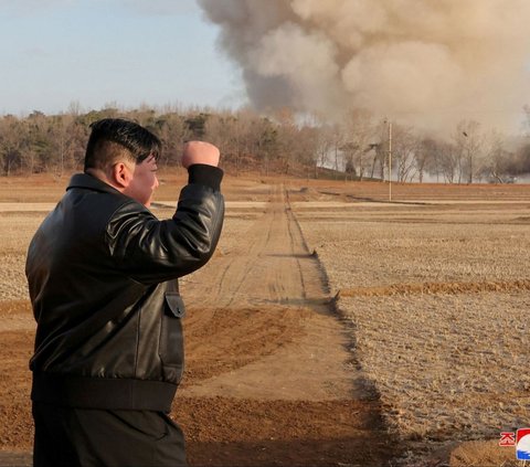 FOTO: Kunjungan Menlu Amerika Serikat ke Korea Selatan Bikin Kim Jong-un Gerah, Beberapa Rudal Balistik Ditembakan dari Korea Utara
