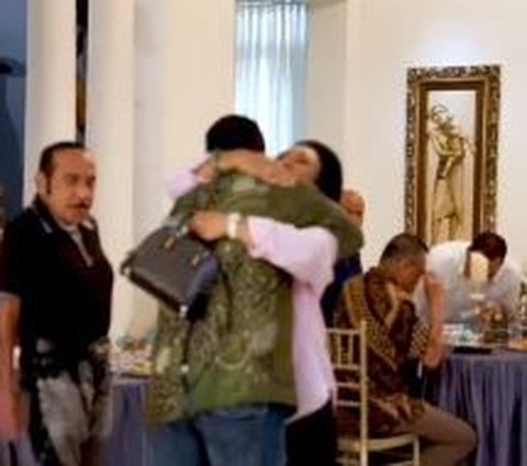 Momen Pertemuan Titiek Soeharto dengan Bambang Trihatmodjo, Begini Perlakuan ke Mayangsari