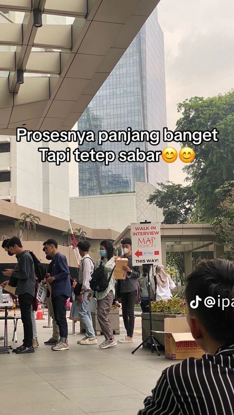 Meski prosesnya sangat panjang, ia mencoba untuk tetap sabar.