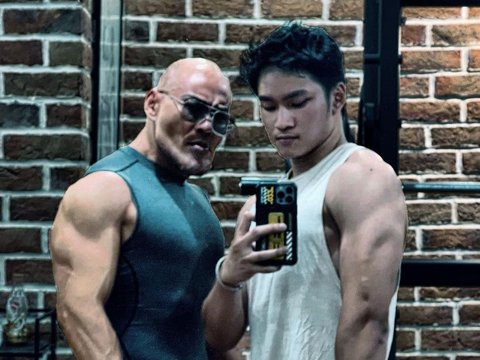 Slowly Explain Islam, Deddy Corbuzier Doesn't Want to Force Azka to Convert