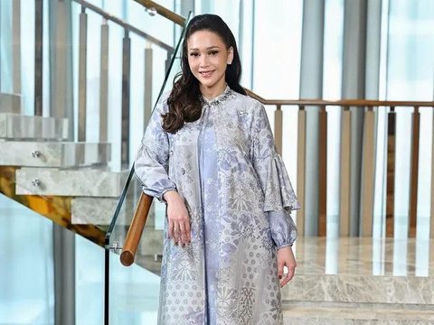 5 Potret Cantik Maia Estianty di Photoshoot Terbaru Bersama Al, El, dan Dul, Kompak Banget Bareng Calon Mantu Tissa Biani