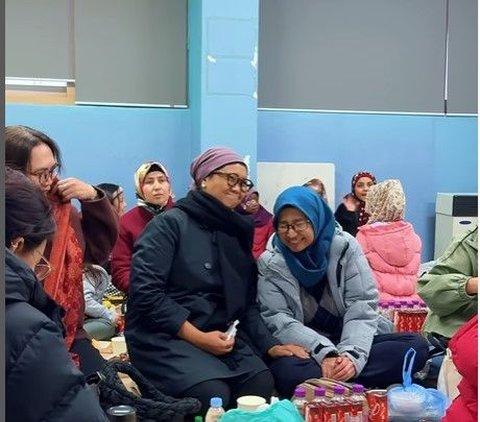 Momen Menlu Retno Buka Puasa di Masjid Korea, Terkejut Muazin dan Imamnya Orang Indonesia