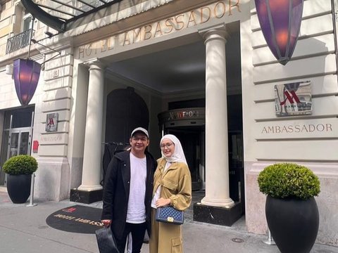 Bak Pengantin Baru, ini Potret Romantis Pasha Ungu dan Adelia Wilhelmina Liburan di Paris