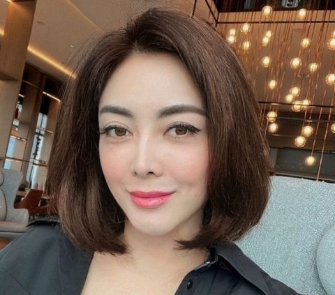New Face, Dhena Devanka Former Wife of Jonathan Frizzy who is Getting More Beautiful after Plastic Surgery. Former Regret?
