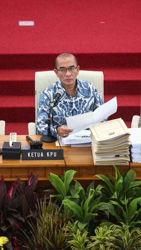 FOTO: Mengintip Sibuknya KPU Rampungkan Rekapitulasi Suara Pemilu 2024 untuk 4 Provinsi Terakhir