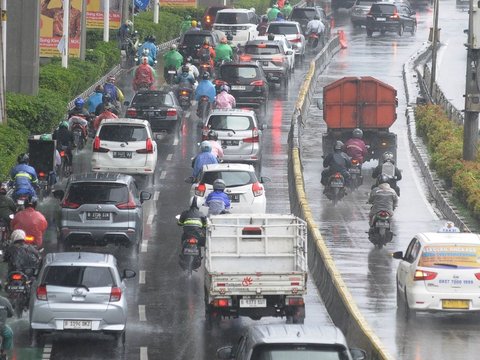 Prakiraan Cuaca Jakarta Sabtu Pagi hingga Malam