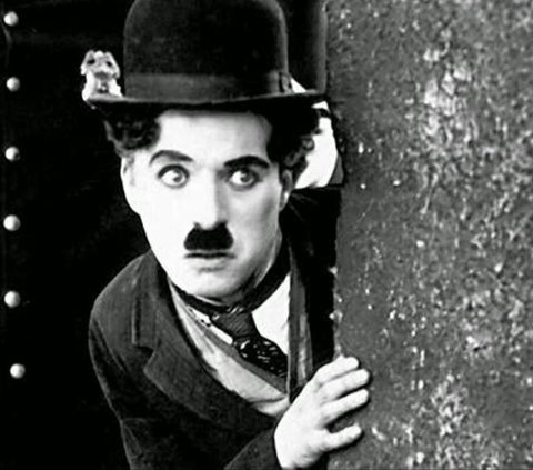 Kisah Mencengangkan Dua Orang Miskin Nekat Mencuri Jenazah Charlie Chaplin