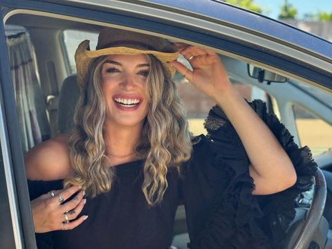 Former Miss Universe Now Chooses to Be a Truck Driver