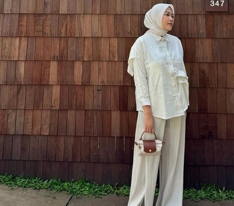 On Point Hijaber Look with White on White, Let's Try!