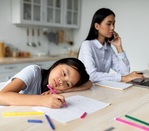 Psychologist's Advice on Dealing with Children's Complaining of Boredom