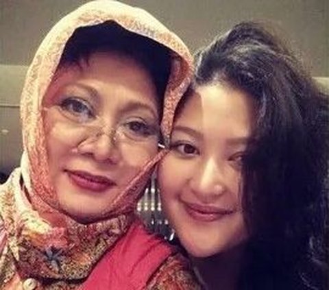 Dirawat Sejak Kecil, Intip Potret  Kebersamaan Danvy Rukmana Putri Pertama Annisa Trihapsari Bareng Tutut Soeharto