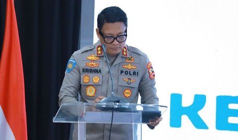 Irjen Krishna Murti merupakan perwira tinggi polri yang kini menjabat sebagai Kepala Divisi Hubungan Internasional Polri.