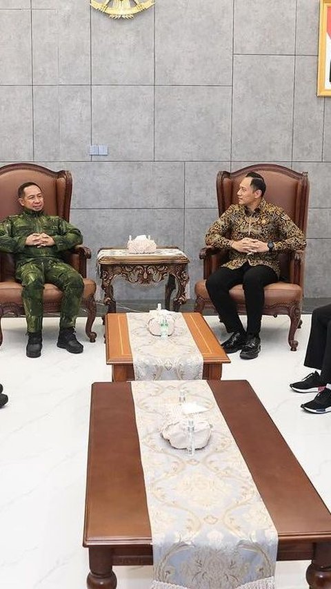 Seragam Loreng Panglima TNI saat Terima Menteri AHY Curi Perhatian Sampai Dikomentari Habib Husein