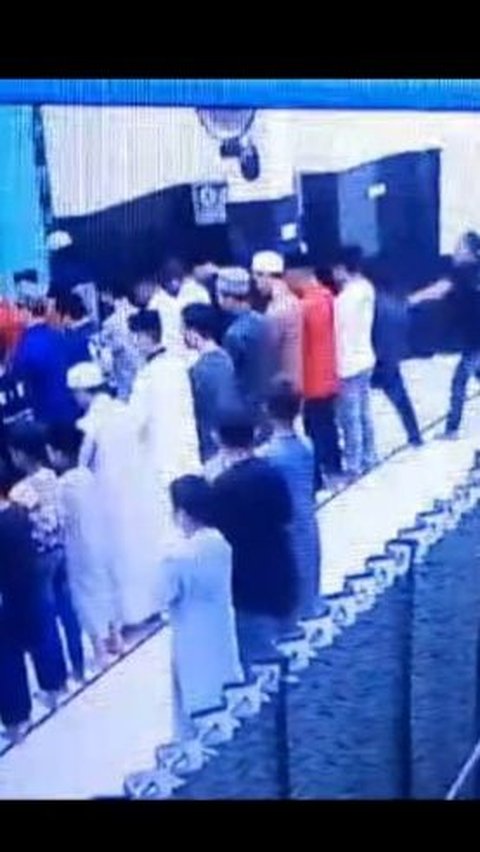 4 Pemukul Jemaah Salat Subuh di Masjid Smansa 81 Rajawali Makassar Ditangkap, Apa Motifnya?