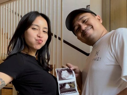 Potret Clairine Clay Pamer Baby Bump, Penampilan Bumil Dipuji Makin Cantik