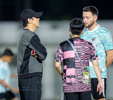 FOTO: Wajib Menang, Begini Semangat Timnas Indonesia Matangkan Kekuatan Lawan Vietnam