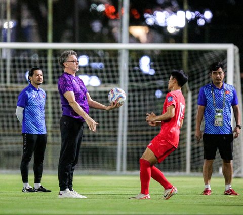 FOTO: Intip Timnas Vietnam Jalani Latihan Jelang Hadapi Skuad Garuda di Kualifikasi Piala Dunia 2026