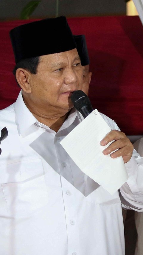 FOTO: Momen Pidato Kemenangan Capres 02 di Kertanegara, Prabowo Sebut Para Pemimpin Dunia Terkesan Pemilu Indonesia Sejuk dan Gembira