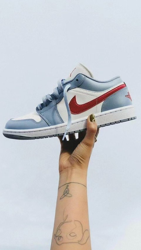 Beberapa rekomendasi sneakers Nike Air Jordan terbaru 2024 bikin Kamu langsung keren.