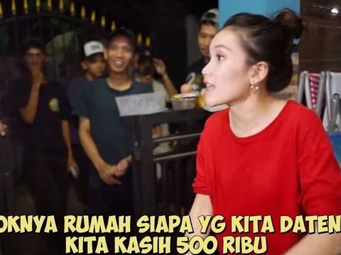 Momen Ayu Ting-Ting Grebek Sahur Keliling Kampung, Penampilannya Bikin Salfok