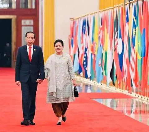 Will be Missed! 10 Styles of Iriana Jokowi Accompanying President Jokowi During 10 Years of Duty