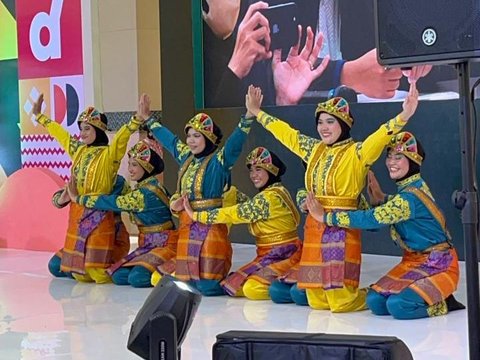 Full of Spirit, Several High Schools Enliven the Saman Dance Competition at Dream Day Ramadan Fest 2024