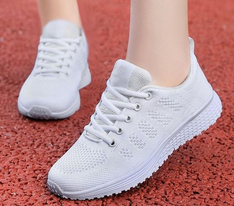 Cara Memilih Sneakers Putih untuk Pria, Pertimbangkan Ini Sebelum Membeli