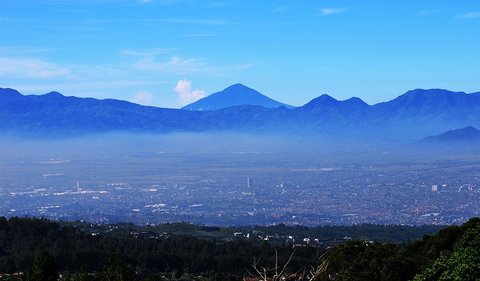 Danau Tercipta dari Erupsi Gunung Raksasa