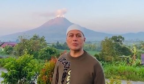 Kala itu juga, Musa beserta warga setempat bakal meresmikan Masjid Taqwa Al Musannif yang tak jauh dari lembah Gunung Sinabung.