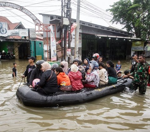 Sebut Banjir Demak karena Pembalakan Liar, Jokowi: Alih Fungsi Lahan Harus Dicegah