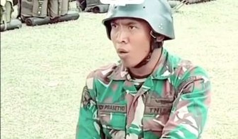 Sebuah video memperlihatkan salah satu siswa komando TNI yang sedang menjalani sebuah rangkaian pelatihan. <br>