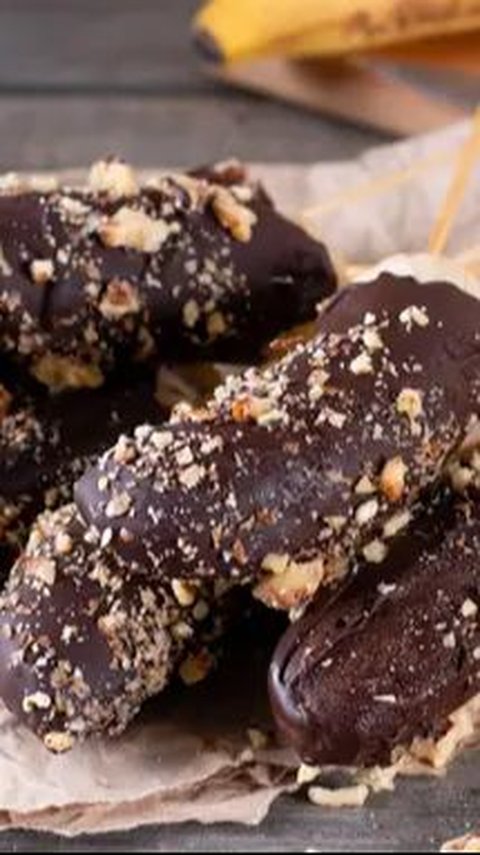 7 Resep Es Pisang Cokelat yang Enak dan Segar, Cocok untuk Takjil