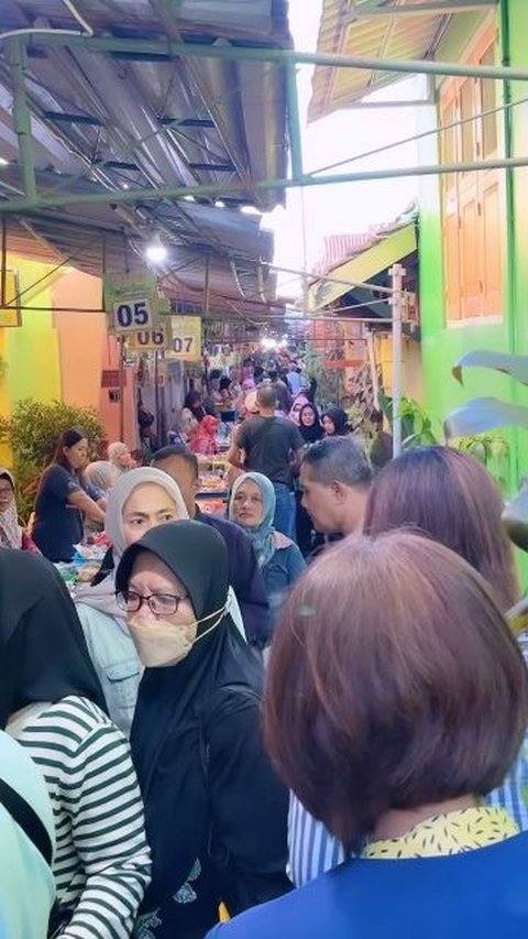Ramadan Market in Kauman Yogyakarta, Located in Narrow Alley and Always Crowded with People