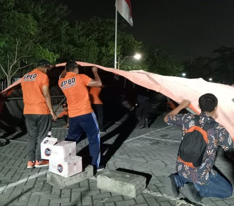 Antisipasi Gempa Susulan, Ratusan Pasien RS Unair Akhirnya Dirawat di Tenda Darurat