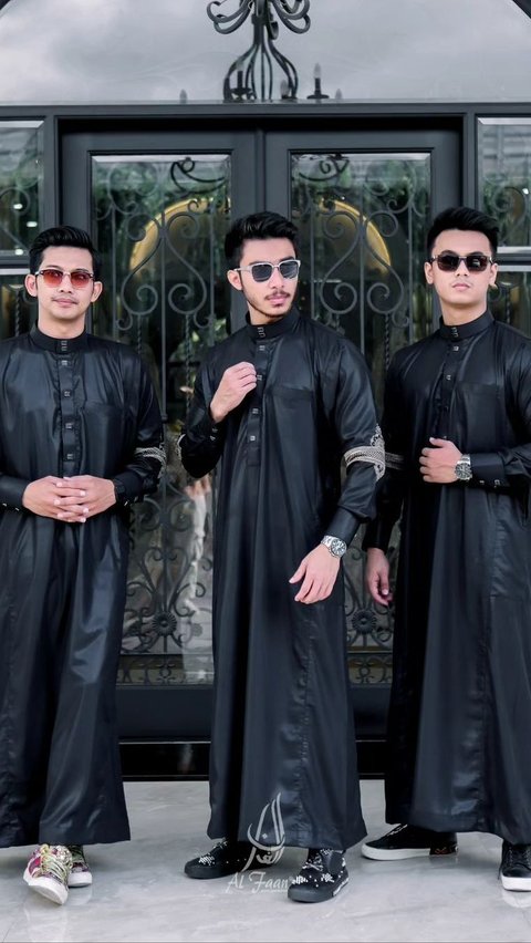 Definition of Men's Gamis, Types, and How to Choose