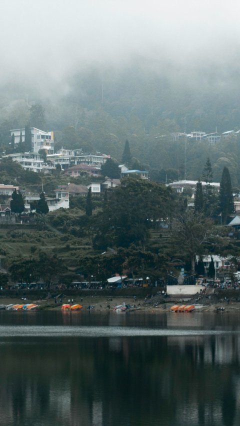 Banyak tempat wisata Kota Malang yang bisa jadi pilihan saat hari libur. Selain wisata alam yang masih asri, Kota Malang juga memiliki berbagai destinasi wisata lain yang patut untuk dikunjungi. Wisata Kota Malang juga bisa dibilang cukup terjangkau. Wisata kota Malang ini memiliki pesona yang tak akan ditemukan di tempat lain.