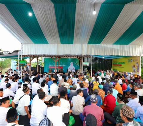 Buka Bersama dengan Petani, Bupati Ipuk Canangkan Program Penanganan Kemiskinan Baru