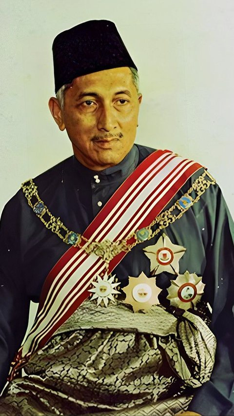 <b>Sosok Yusof Ishak, Presiden Pertama Singapura yang Menjabat hingga Akhir Hayatnya, Ternyata Keturunan Minangkabau</b><br>