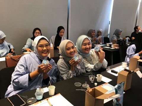 Dream Day Ramadan Fest 2024: Decorate Scented Container Candle With GIV Hijab Together with DIW 2024 Finalists